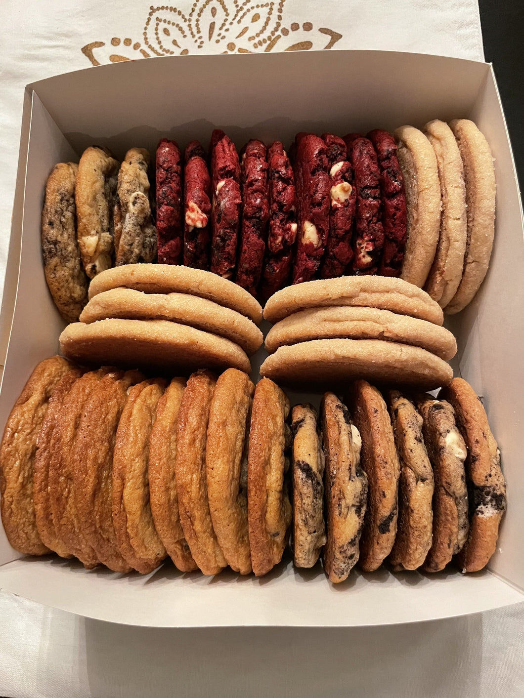 Variety Cookie Box – Desiraes Desserts